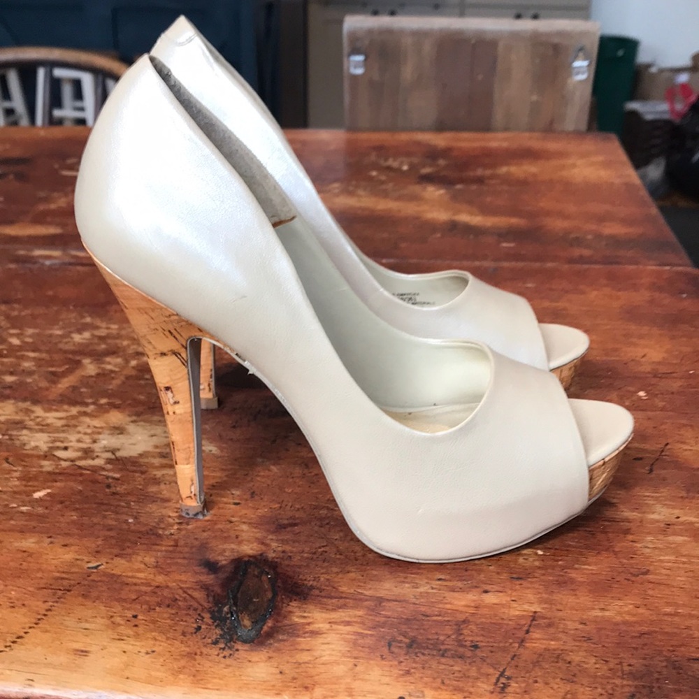 Cream/gold heels